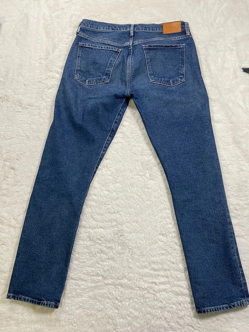 Citizens Of Humanity Slim Straight Jeans in Dark Blue